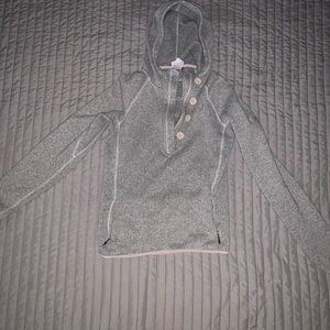 North face pullover